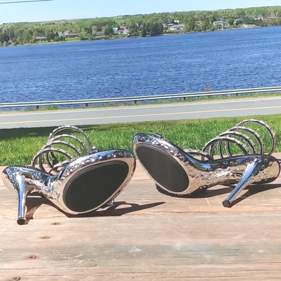 *NEW* Sexy spiral rhinestone heels - Picture 10 of 17